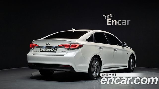 Hyundai Sonata 2.0 HEV Premium Special — пробег 167 400 км — фото 2 из 5