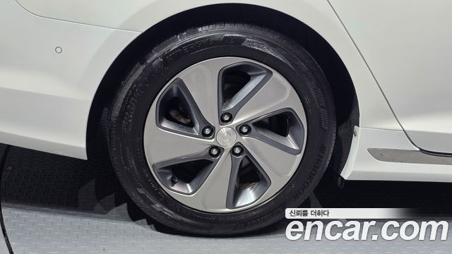 Hyundai Sonata 2.0 HEV Premium Special — пробег 167 400 км — фото 5 из 5