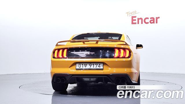Ford Mustang GT Coupe — пробег 79 721 км — фото 4 из 5