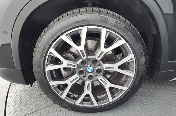 BMW X1 xDrive 20i xLine — пробег 72 137 км — фото 5 из 5