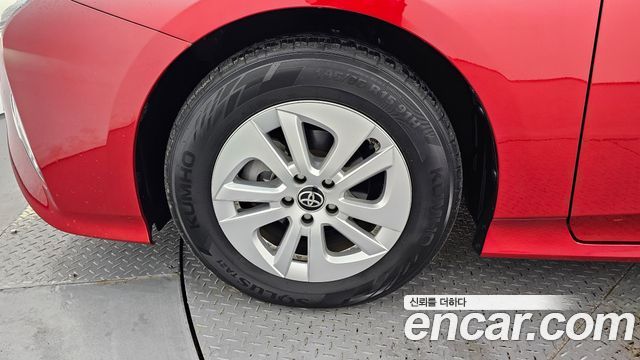 Toyota Prius из Кореи Encar