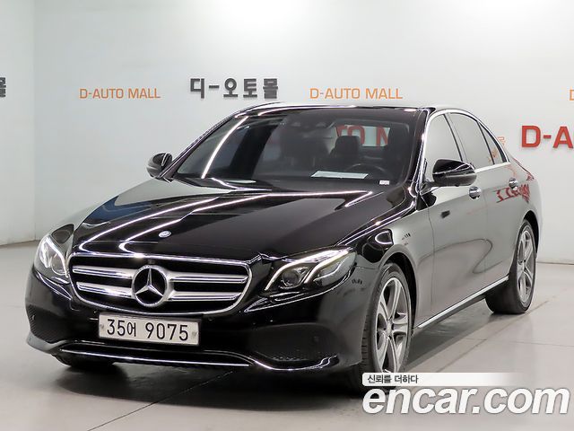 Mercedes-Benz E-Class E300 4MATIC Avnatgarde — пробег 107 139 км — фото 1 из 5