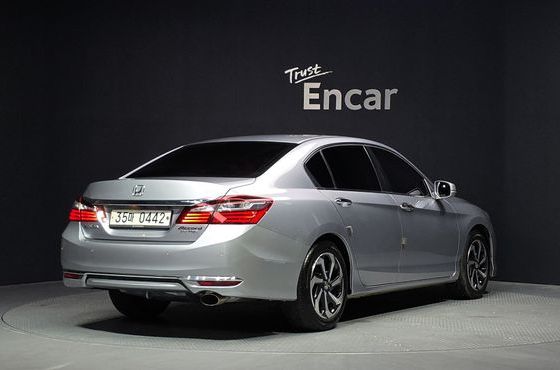 Honda Accord 2.4 9th — пробег 101 659 км — фото 2 из 5