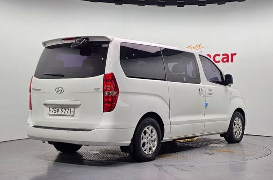 Hyundai Starex 11-Seater Wagon CVX Premium — пробег 99 935 км — фото 2 из 5