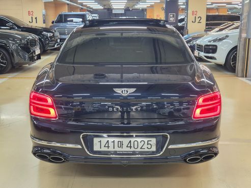 Bentley Flying Spur 4.0 Azure — пробег 17 769 км — фото 4 из 5