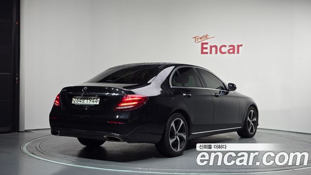 Mercedes-Benz E-Class E250 Avantgarde — пробег 78 233 км — фото 2 из 5