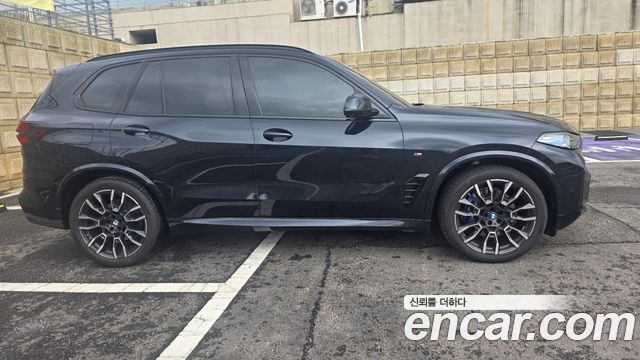 BMW X5 xDrive 40i M Sport — пробег 8 500 км — фото 3 из 5