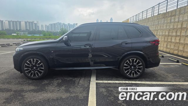 BMW X5 xDrive 40i M Sport — пробег 8 500 км — фото 5 из 5