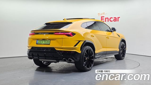 Lamborghini Urus 4.0 V8 S — пробег 12 488 км — фото 2 из 5