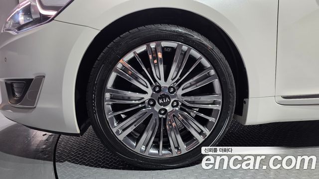Kia K7 из Кореи Encar