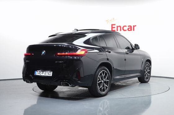 BMW X4 xDrive20i M Sport — пробег 28 737 км — фото 2 из 5