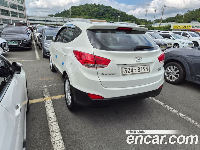 Hyundai Tucson Diesel 2WD LX20 Luxury — пробег 201 771 км — фото 2 из 5