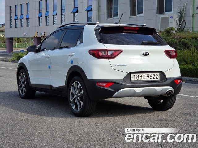 Kia Stonic 1.4 Prestige — пробег 54 998 км — фото 4 из 5