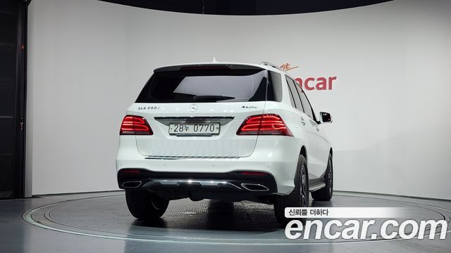 Mercedes-Benz GLE-Class GLE350 d 4MATIC — пробег 92 687 км — фото 4 из 5
