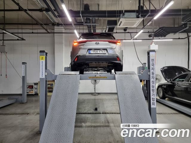 Lexus UX из Кореи Encar