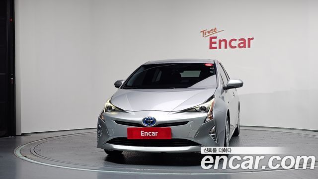 Toyota Prius 1.8 E — пробег 149 464 км — фото 3 из 5