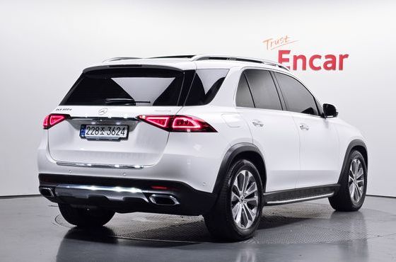Mercedes-Benz GLE-Class GLE300d 4MATIC — пробег 32 639 км — фото 2 из 5