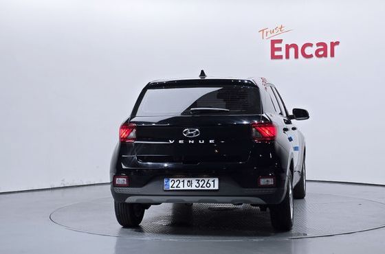 Hyundai Venue 1,6 Premium — пробег 36 892 км — фото 4 из 5