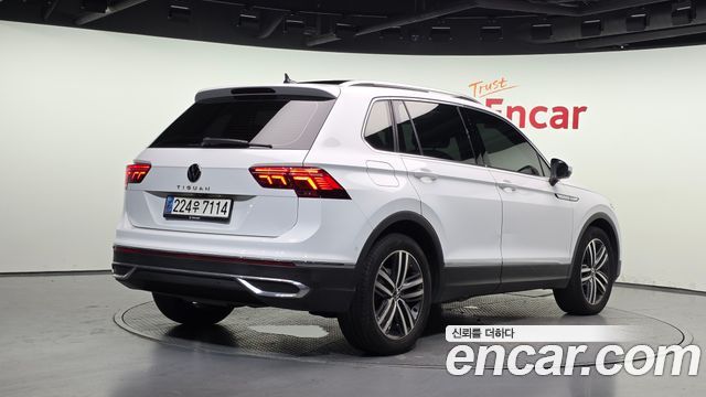 Volkswagen Tiguan 2.0 TDI Prestige — пробег 106 514 км — фото 2 из 5