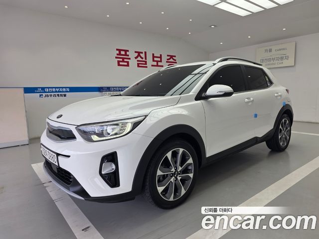 Kia Stonic из Кореи Encar