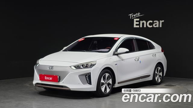 Hyundai Ioniq Q — пробег 122 488 км — фото 1 из 5