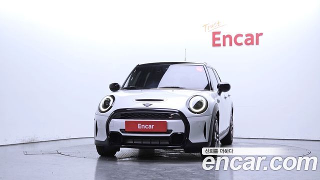 Mini Cooper 5Door Classic Third Generation — пробег 8 462 км — фото 3 из 5