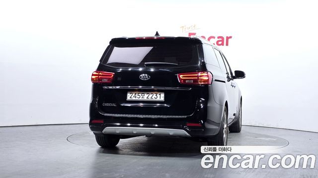 Kia Carnival из Кореи Encar