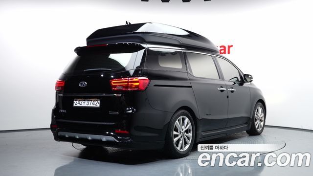 Kia Carnival из Кореи Encar