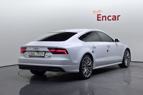 Audi A7 50 TDI Quattro Premium 4G — пробег 122 105 км — фото 2 из 5