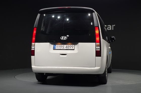 Hyundai Staria Tourer 9-Seater Modern — пробег 23 627 км — фото 4 из 5