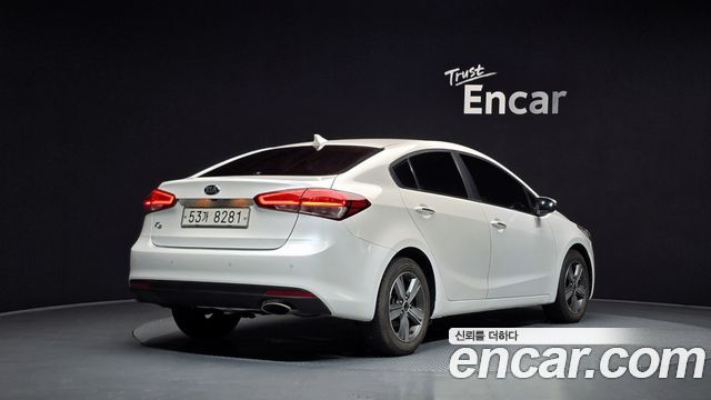 Kia K3 Trendy Style — пробег 99 721 км — фото 2 из 5