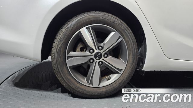 Kia K3 Trendy Style — пробег 99 721 км — фото 5 из 5