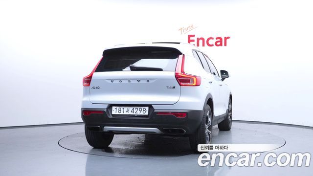 Volvo XC40 T4 Inscription — пробег 89 143 км — фото 4 из 5