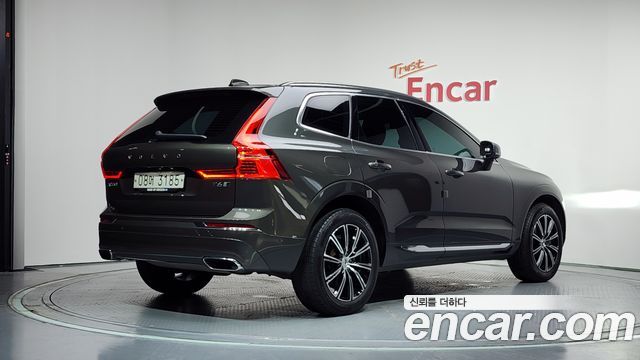 Volvo XC60 T6 Inscription — пробег 98 865 км — фото 2 из 5