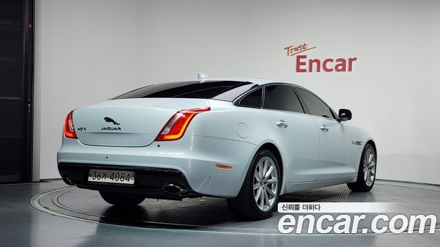Jaguar XJ из Кореи Encar