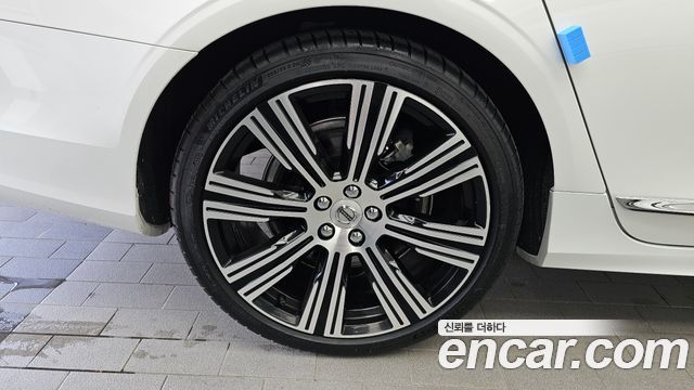 Volvo S90 B6 AWD Ultra Bright — пробег 48 728 км — фото 5 из 5