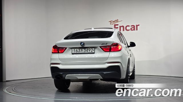 BMW X4 xDrive20d M Sport — пробег 95 981 км — фото 4 из 5
