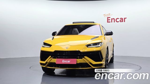 Lamborghini Urus из Кореи Encar