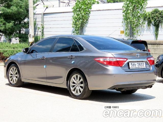 Toyota Camry Hybrid XLE — пробег 103 273 км — фото 3 из 5