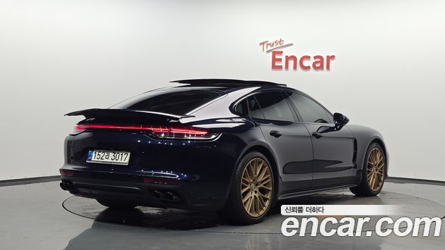 Porsche Panamera 4.0 GTS — пробег 34 690 км — фото 2 из 5