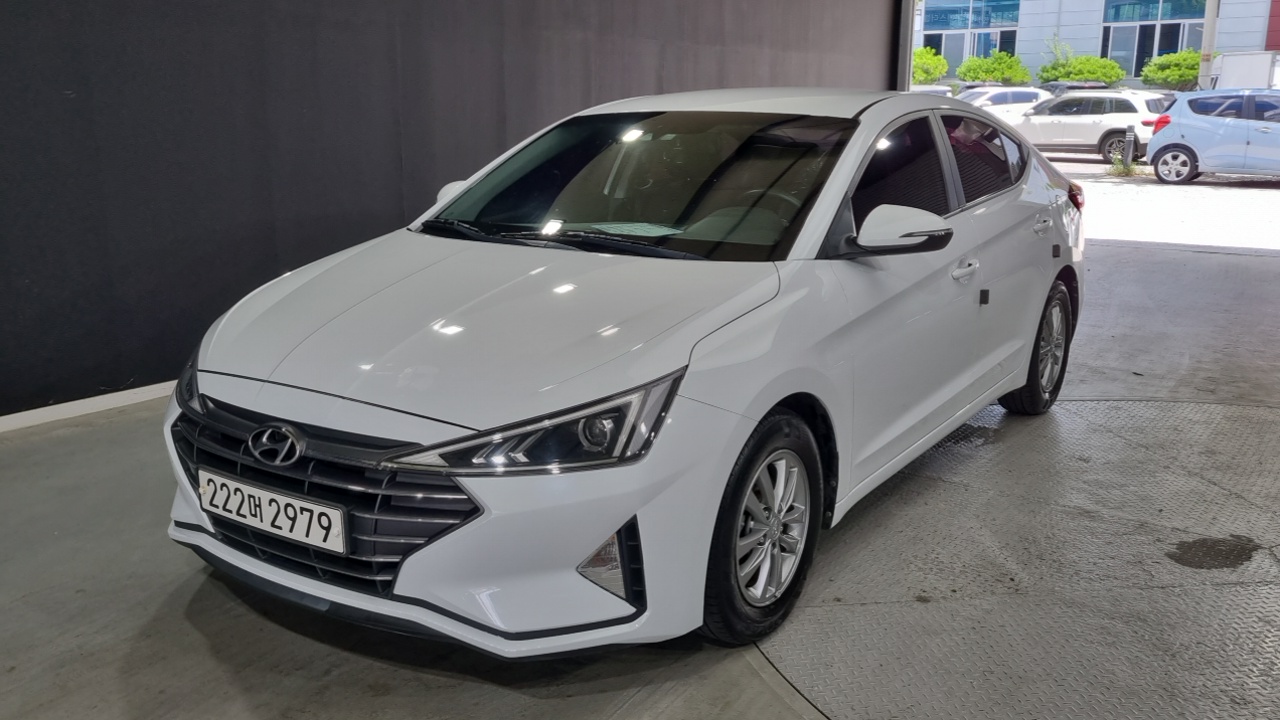 Hyundai AVANTE 1.6 LPi Smart — пробег 148 515 км — фото 1 из 5