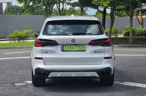 BMW X5 M60i — пробег 25 877 км — фото 4 из 5