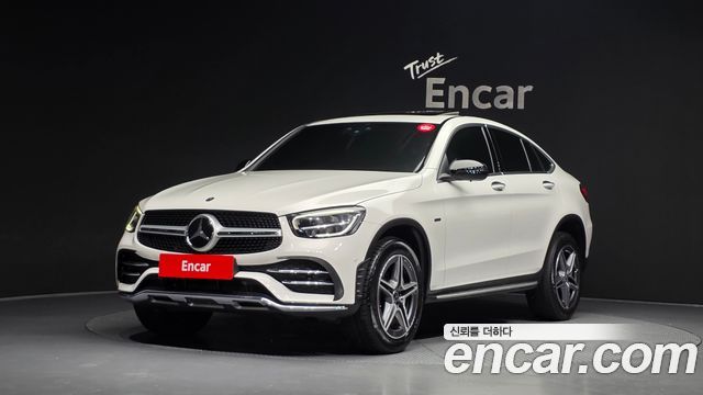 Mercedes-Benz GLC-Class GLC300e 4MATIC Coupe — пробег 105 202 км — фото 1 из 5