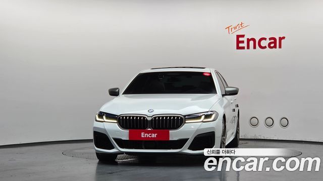 BMW 5-Series M550i xDrive — пробег 29 998 км — фото 3 из 5