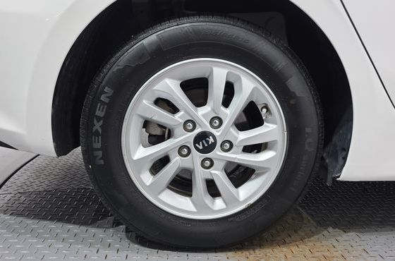 Kia K3 Luxury — пробег 71 162 км — фото 5 из 5