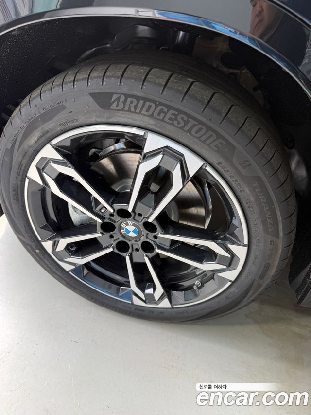BMW iX1 из Кореи Encar