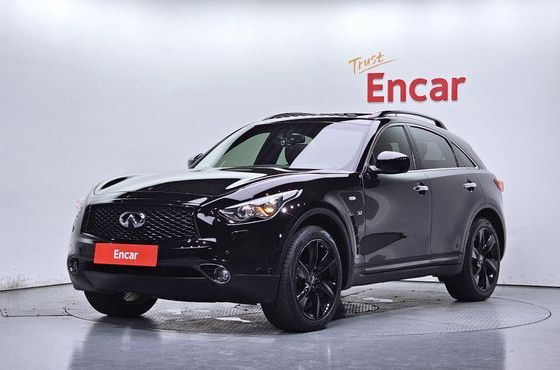 Infiniti QX70 3.7 AWD — пробег 117 816 км — фото 1 из 5