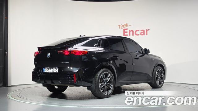 BMW X2 (F39) xDrive 20i M Sport — пробег 33 095 км — фото 2 из 5