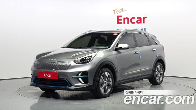 Kia Niro Prestige — пробег 22 541 км — фото 1 из 5