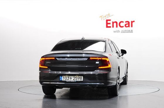 Volvo S90 T8 AWD Inscription — пробег 106 799 км — фото 4 из 5